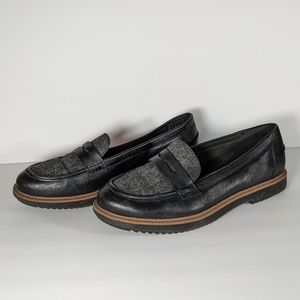 Clarks Raisie Eletta Black Tweed Penny Loafers size 11